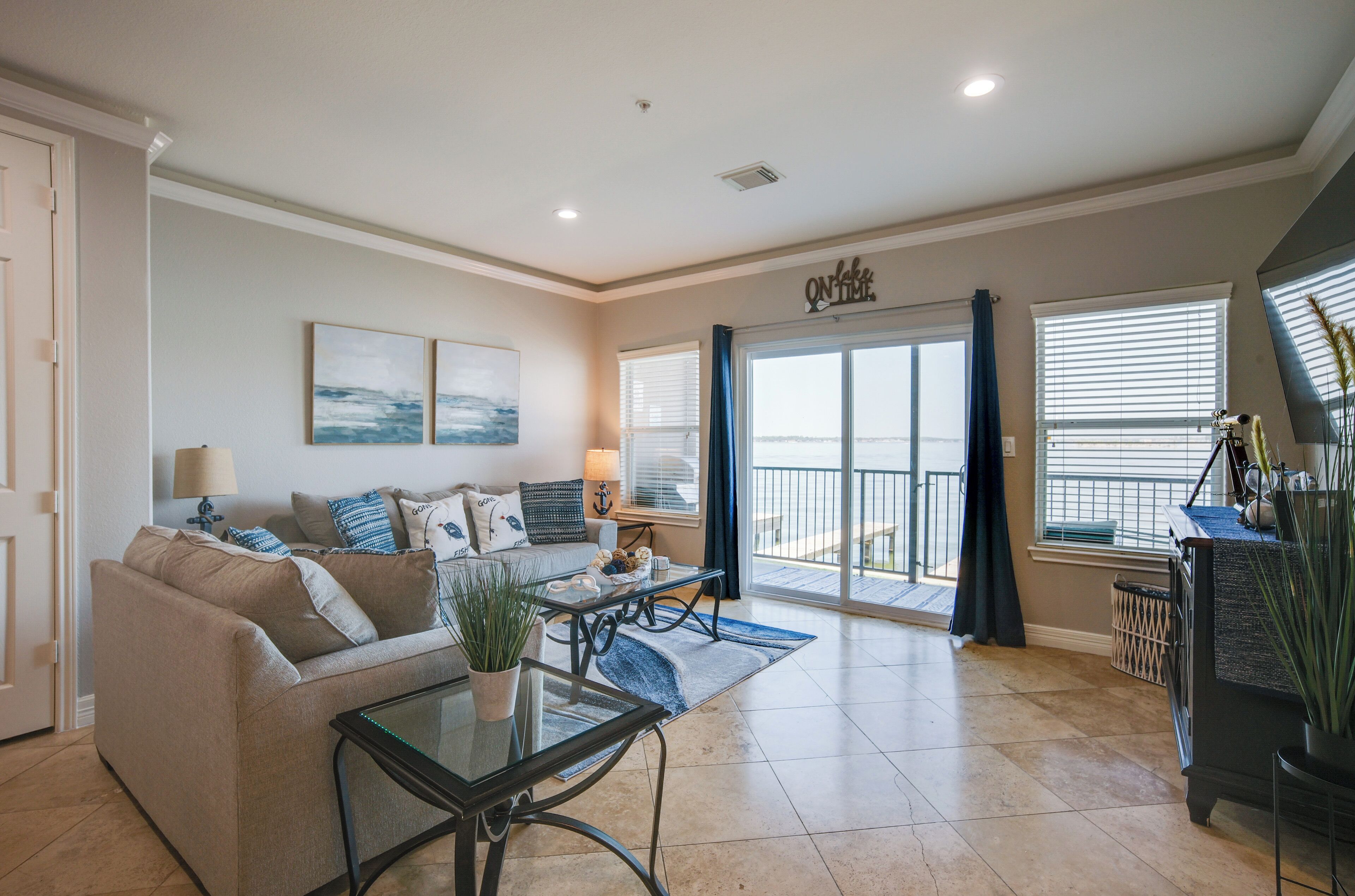 Lake Conroe Waterfront Home: Patio & Shared Pool!