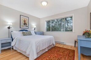 3 عدّة غرف نوم ومكواة/لوح كي وواي فاي مجانًا وملاءات أسرّة