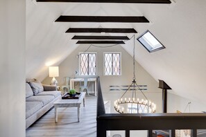 Smart-TV, Arbeitsbereiche, Computerbildschirme, Drucker