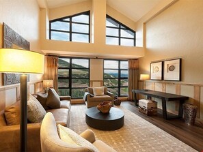 Téléviseur, foyer, lecteur de DVD, bureau