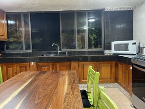 Fridge, microwave, oven, coffee/tea maker