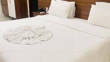Quarto standard, 1 cama de casal | 1 quarto, frigobar, escrivaninha, espaço de trabalho para notebook