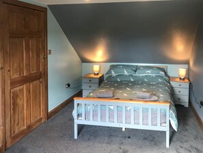 3 chambres, Wi-Fi gratuit, draps fournis
