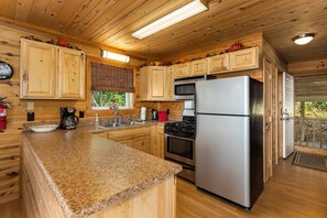 Fridge, microwave, oven, stovetop - Three-Level Cabin with Mountain Views (Boone)