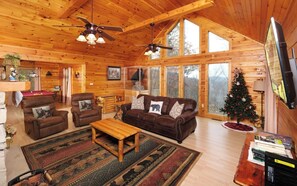 Smart TV, chimenea