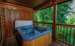 مغطس سبا خارجي