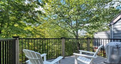 Walk to Ski Hill, Mountain Chalet | Kingswood 5F