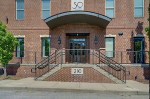 Exterior detail - Lofts at 30th-Modern Escape-6 Mins to Broadway (Nashville)
