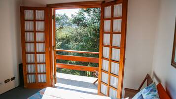 Maison Belga em complexo | 3 quartos, individualmente decorados, ferros/tábuas de passar roupa