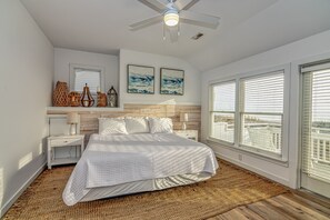 4 habitaciones, tabla de planchar con plancha, wifi y ropa de cama 