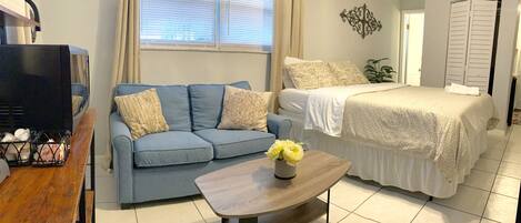 Iron/ironing board, free WiFi, bed sheets