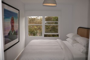 3 chambres, fer et planche à repasser, Wi-Fi gratuit, draps fournis