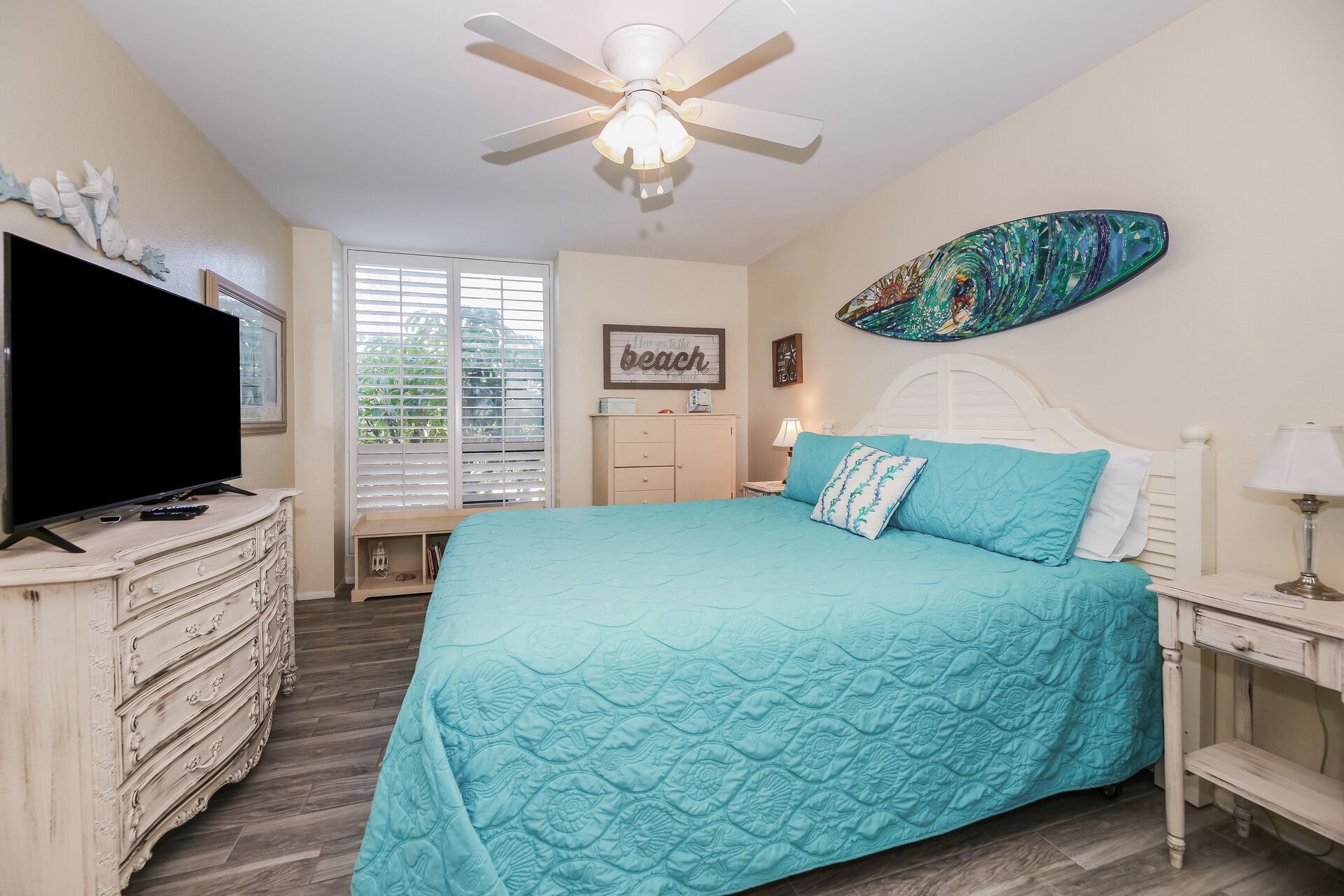B106 -Tropical Paradise - North Coast Village