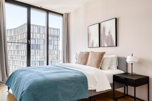 2 quartos, ferros/tábuas de passar roupa, Wi-Fi, roupa de cama