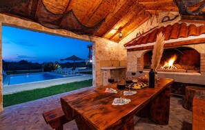 Outdoor dining - 3 bedroom cozy home in Galovac (Galovac)