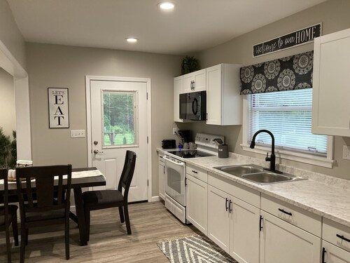 Thelma's Place is a cozy, three bedroom house, newly remodeled