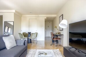 电视、立体声音响