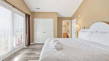 6 bedrooms, iron/ironing board, free WiFi, bed sheets