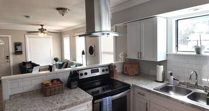 Family-Friendly Retreat w/ Hot Tub, Games & Huge Yard in Wesley Chapel