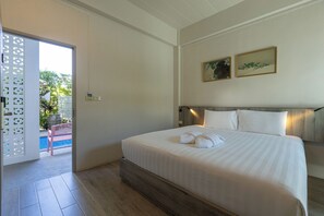 Standard Room, 1 King Bed, Ground Floor | Desk, laptop workspace, free WiFi, bed sheets - ANGPAO HOTEL (Ratsada)