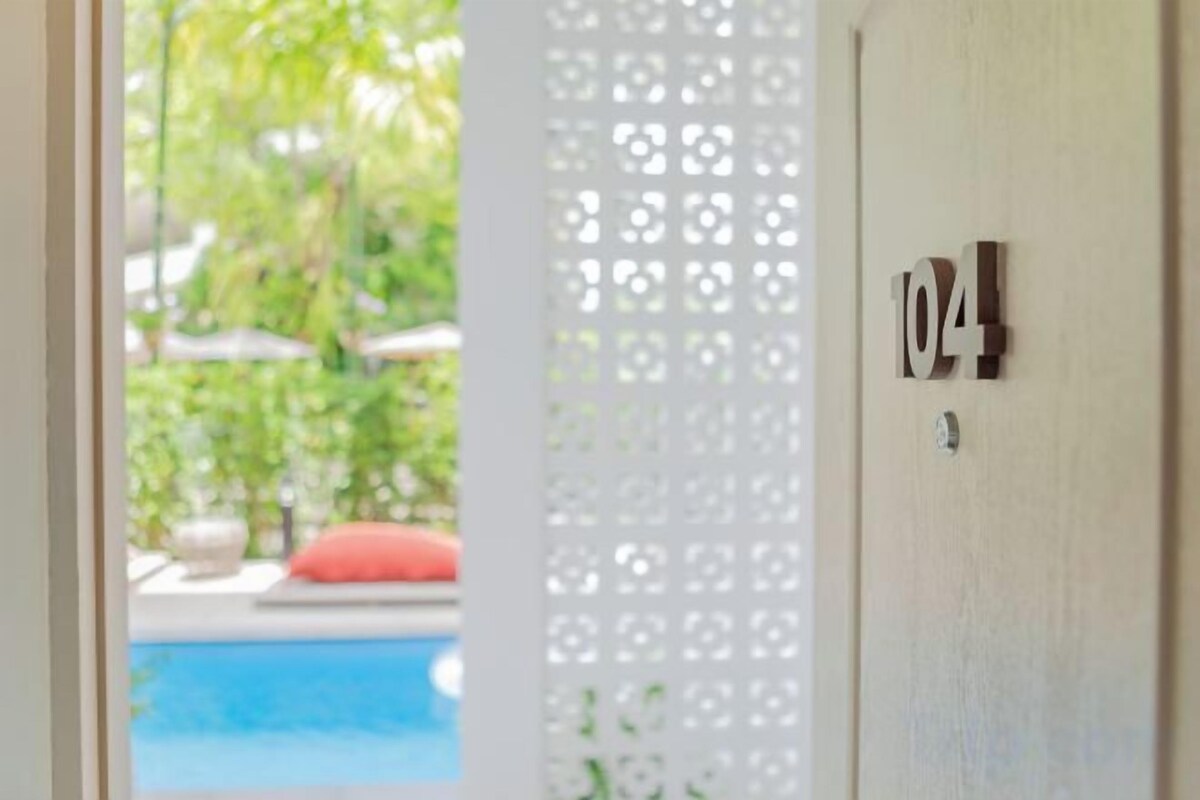 Pool | Outdoor pool
