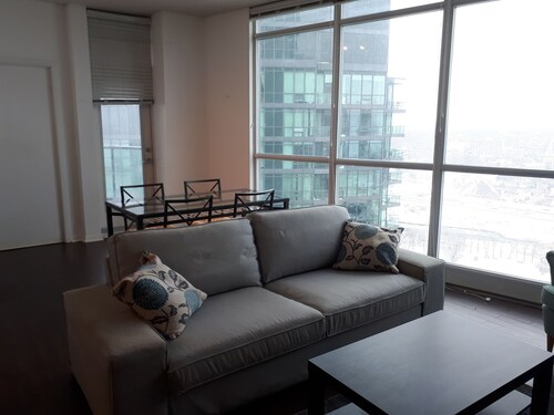 Large Downtown 1 Bdrm  condo high rise with city and lake view