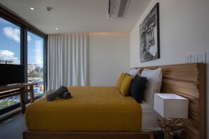 1 slaapkamer, een kluis op de kamer, een strijkplank/strijkijzer