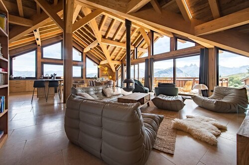Chalet sur les pistes avec sauna et vue Aiguilles d'Arves