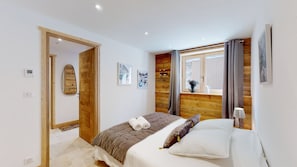 2 bedrooms, travel crib, free WiFi, bed sheets - Lodge Alouette: Appartement Authentique Proche Pistes et Commerces (Champagny-en-Vanoise)