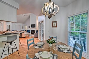 Dining - Gorgeous Pinehurst No 6 Home w/ Two Patios! (Pinehurst)