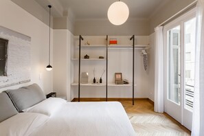 1 slaapkamer, een strijkplank/strijkijzer, internet