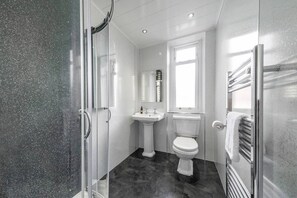 淋浴設備、風筒、提供毛巾