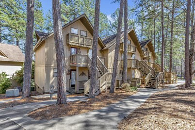 Captains Walk 103 In Keowee Key
