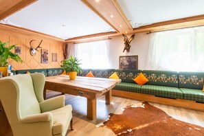 Interior - Chalet in Oberau near Ski Slopes (Kirchbichl)