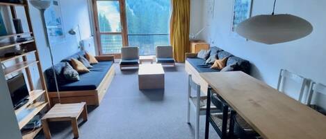 Flat-screen TV, offices