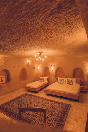 Superior Room | Premium bedding, individually decorated, individually furnished, desk - Pinhan Cave Suites (Uçhisar)