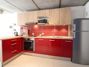 冷蔵庫、電子レンジ、食器洗い機