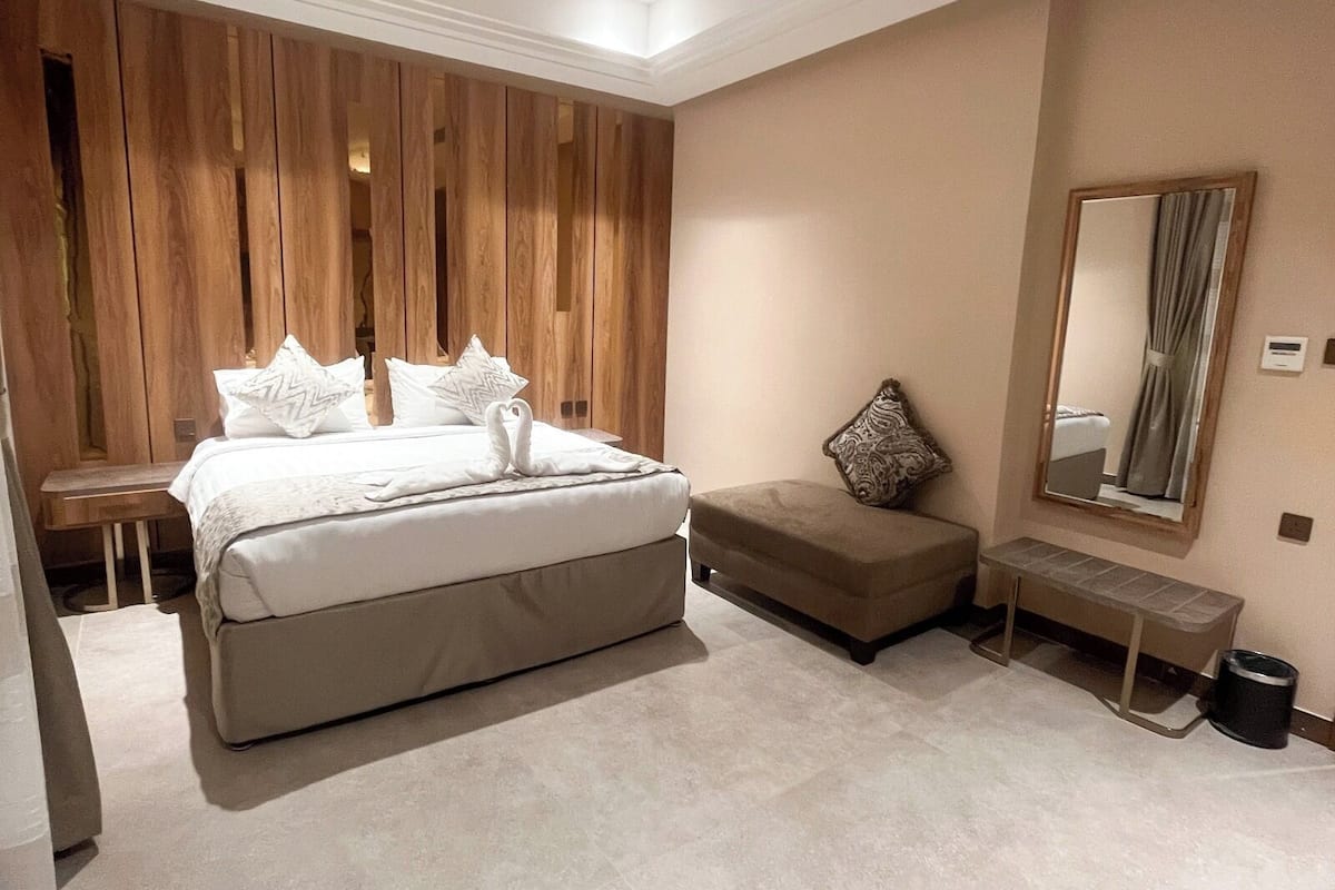 Royal Villa | 1 bedroom, minibar, in-room safe, blackout curtains