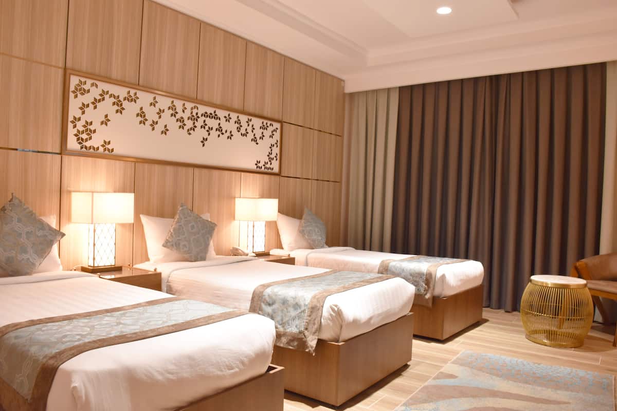 1 bedroom, minibar, in-room safe, blackout curtains