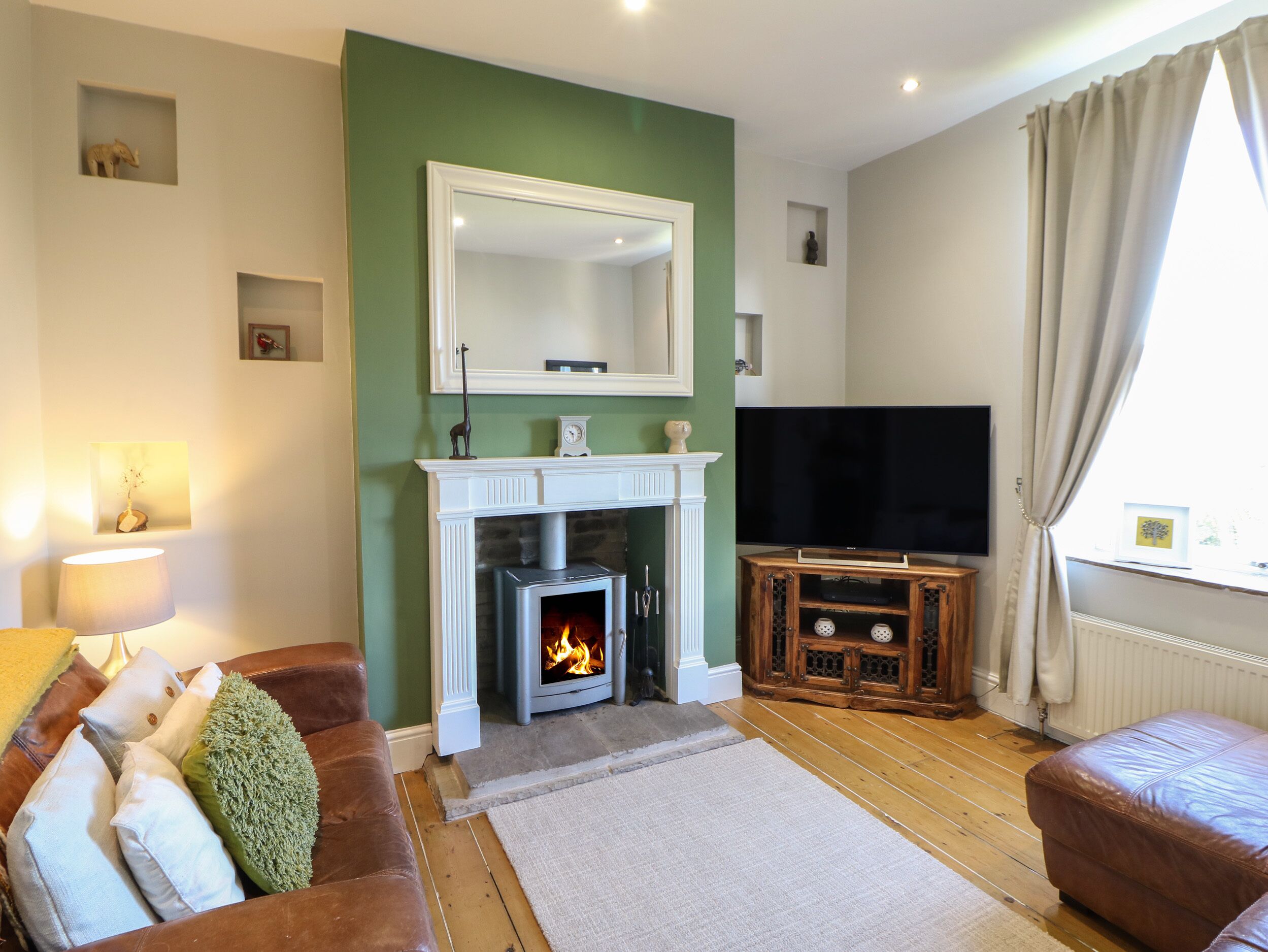 Olive Tree Cottage, Pet Friendly, Character Holiday Cottage In Honley - Holmfirth
