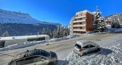 Cozy Studio for 5, Near Ski Lift and Shops, South-Facing Balcony, Flaine Forest - Doris Residence