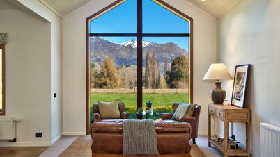 Vista on Speargrass with spa