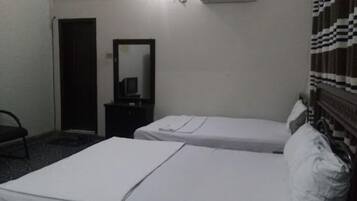 Standard Double or Twin Room | Iron/ironing board, free WiFi