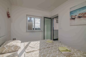 3 bedrooms, WiFi - Holiday apartment with 3 bedrooms (Malinska)