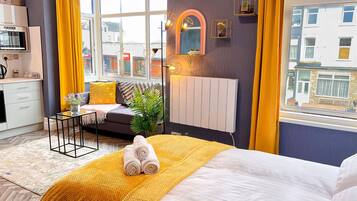 1 bedroom, individually decorated, individually furnished