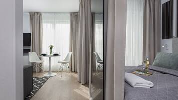 Strykejern/-brett, wi-fi og sengetøy