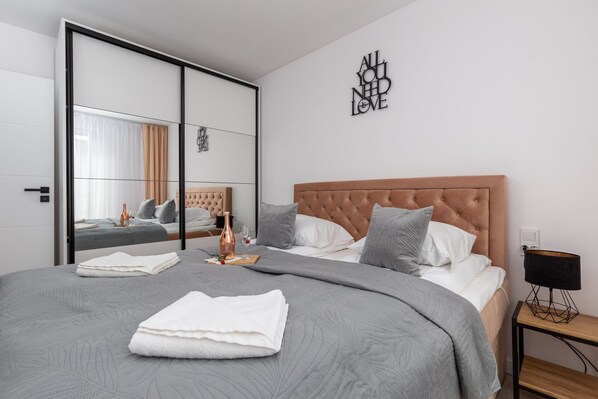 1 bedroom, iron/ironing board, WiFi, bed sheets