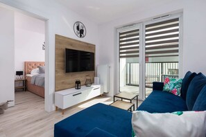 1 bedroom, iron/ironing board, WiFi, bed sheets - Mlynska 10B | Apartment with Balcony and Bedroom (Kolobrzeg)