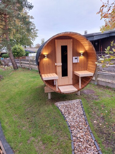 Great vacation apartment with fireplace for cozy evenings on the upper floor and sauna