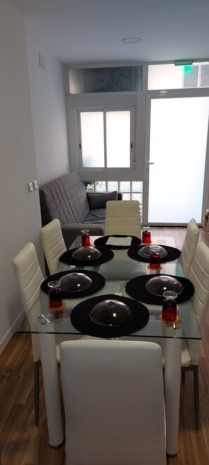 Dining - port of valence (València)